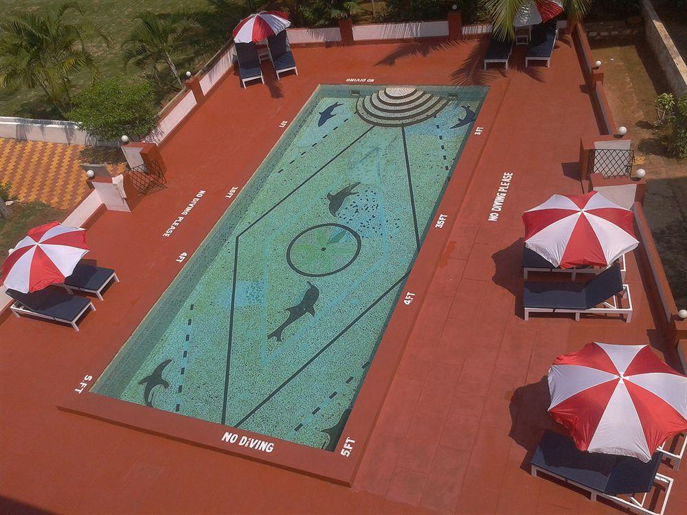 Royal Mirage Beach Resort Кандолим Екстериор снимка
