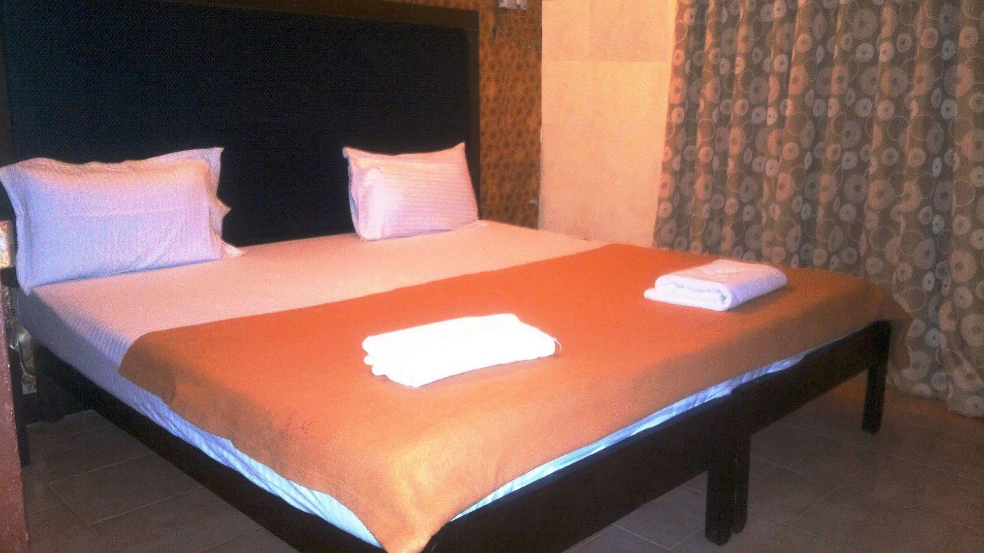 Royal Mirage Beach Resort Кандолим Екстериор снимка